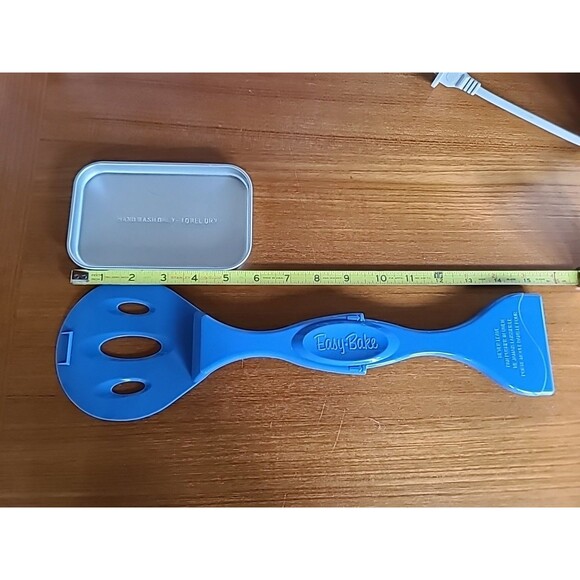 EasyBake Baking Star Edition Ultimate Oven Toy - E6120 - Picture 4 of 10